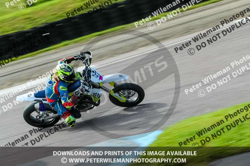 enduro digital images;event digital images;eventdigitalimages;lydden hill;lydden no limits trackday;lydden photographs;lydden trackday photographs;no limits trackdays;peter wileman photography;racing digital images;trackday digital images;trackday photos